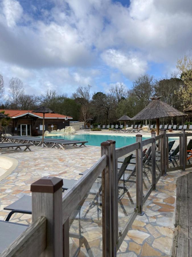 Camping 5* - Biscarosse Lac - Mobilhome 2 Chambres - 4 Personnes ビスカロッス エクステリア 写真